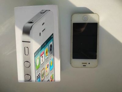 Лот: 11155103. Фото: 1. IPhone 4s 32Gb. Кнопочные мобильные телефоны