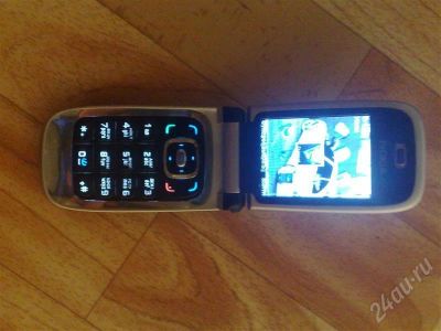 Лот: 628881. Фото: 1. NOKIA 6131 ЧЁРНАЯ. Кнопочные мобильные телефоны