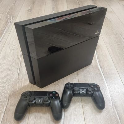 Лот: 20181444. Фото: 1. Playstation 4 Fat SSD 1Tb + 2... Игровые приставки, консоли