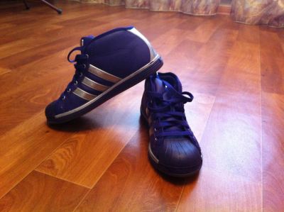 Лот: 4410379. Фото: 1. Кеды adidas. Кеды, кроссовки, слипоны