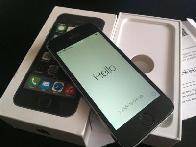 Лот: 8026653. Фото: 1. iPhone 5S. Смартфоны