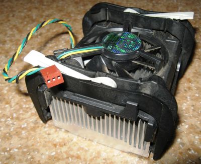 Лот: 3092445. Фото: 1. Кулер боксовый Intel socket 478. Системы охлаждения