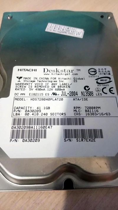 Лот: 11519575. Фото: 1. Жесткий диск Hitachi HDS728040PLAT20... Жёсткие диски (HDD)