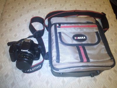 Лот: 7995158. Фото: 1. Зеркальный фотоаппарат Canon EOS... Цифровые зеркальные