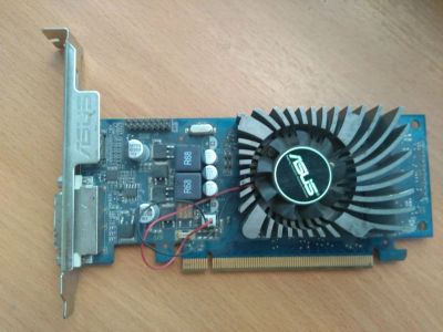 Лот: 17819560. Фото: 1. Nvidia GF 210 С рубля работала... Видеокарты