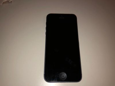 Лот: 13968563. Фото: 1. Продам iPhone 5 Black Оригинал... Смартфоны