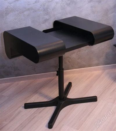 Лот: 2485648. Фото: 1. Стол для ноутбука Dave (IKEA). Стойки и тумбы для аппаратуры