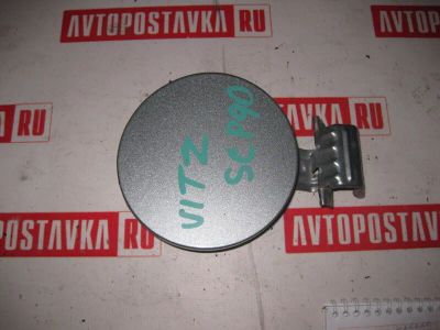 Лот: 20896752. Фото: 1. Лючок бензобака Toyota Vitz SCP90... Двигатель и элементы двигателя