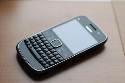 Лот: 7632907. Фото: 1. Nokia E6 , в отличном состоянии... Смартфоны