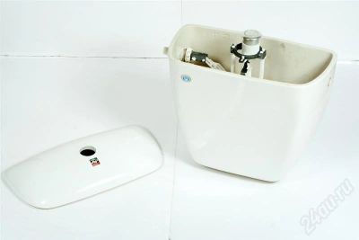 Лот: 609490. Фото: 1. Унитаз с бочком. Унитазы, биде