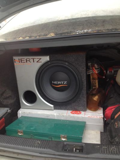 Лот: 8722845. Фото: 1. Сабвуфер Hertz ES300D+усилитель... Сабвуферы