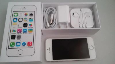 Лот: 4461473. Фото: 1. iPhone 5s 16 гб wh. Смартфоны