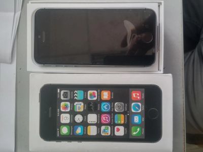 Лот: 8014970. Фото: 1. Apple iPhone 5S 16GB gray.. Смартфоны
