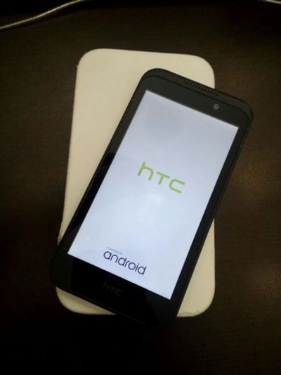 Лот: 9975715. Фото: 1. Смартфон HTC Desire 320 4Gb. Смартфоны