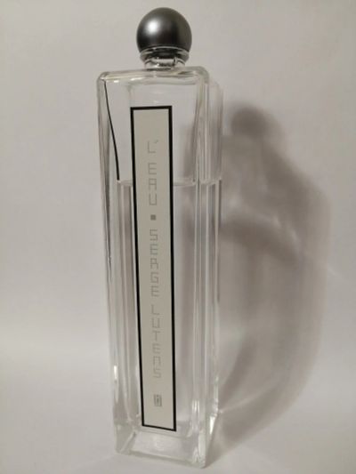 Лот: 15570756. Фото: 1. L’Eau Serge Lutens Serge Lutens. Унисекс парфюмерия
