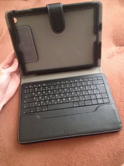 Лот: 4094937. Фото: 1. Чехол с клавиатурой для ipad 2... Чехлы, обложки