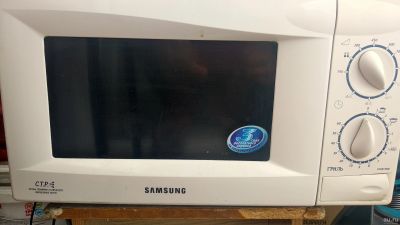 Лот: 13805472. Фото: 1. Микроволновая печь Samsung. Для микроволновых печей