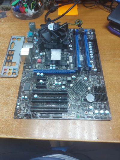 Лот: 25555403. Фото: 1. Материнская плата MSI P43t-c51... Материнские платы