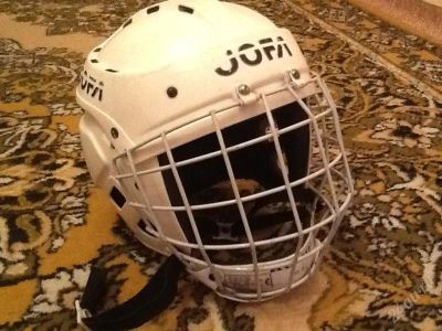 Лот: 2418137. Фото: 1. Хоккейный шлем Jofa. Защита тела