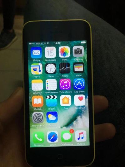 Лот: 11087097. Фото: 1. Сотовый телефон Iphone 5c 32g. Смартфоны