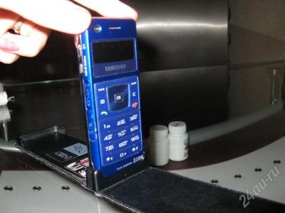 Лот: 179248. Фото: 1. samsung f300. Кнопочные мобильные телефоны
