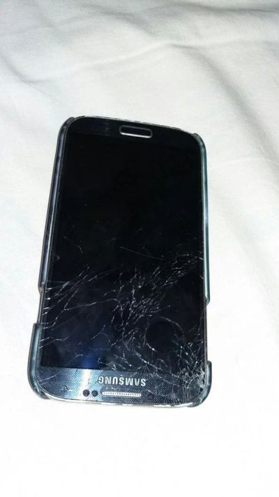 Лот: 7452961. Фото: 1. Samsung galaxy s4 оригинал. Смартфоны