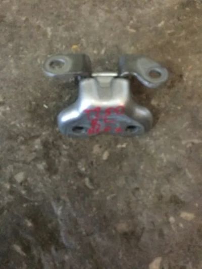 Лот: 21413588. Фото: 1. Петля двери верхняя Toyota Avensis... Двигатель и элементы двигателя