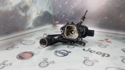 Лот: 23584667. Фото: 1. Корпус термостата Citroen C4 EP6DT... Двигатель и элементы двигателя