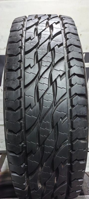 Лот: 23561877. Фото: 1. 31x10,5R15 (265/75R15) 109S Bridgestone... Шины