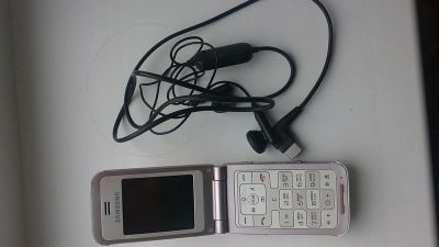 Лот: 3195910. Фото: 1. Samsung Sgh - E420 белый. Кнопочные мобильные телефоны