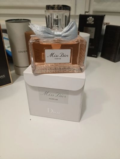 Лот: 24863960. Фото: 1. Духи Dior Miss Dior. Женская парфюмерия