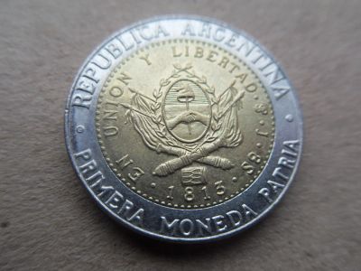 Лот: 10821558. Фото: 1. Аргентина 1 песо 2010. Америка