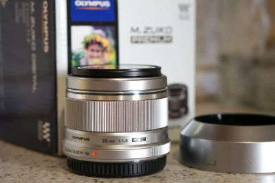 Лот: 9131354. Фото: 1. Olympus M.ZUIKO Digital 25mm 1... Объективы