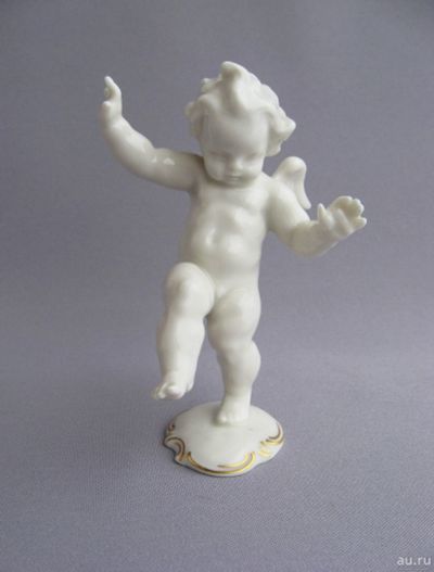 Лот: 12963203. Фото: 1. Танцующий ангел фарфор Хутченройтер... Фарфор, керамика