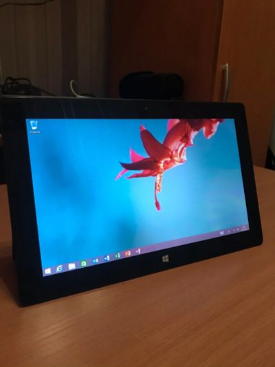 Лот: 15196420. Фото: 1. Планшет Microsoft Surface 64Gb. Планшеты