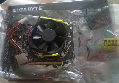 Лот: 16181863. Фото: 1. Видеокарта 4Гб RX560 GV-RX560OC-4GD. Видеокарты