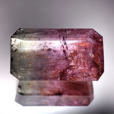 Лот: 21538944. Фото: 1. 9.60 ct. Турмалин арбузный, октагон... Драгоценные и поделочные камни