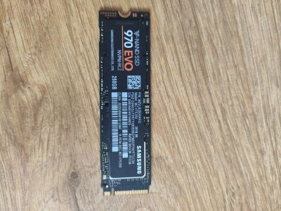 Лот: 17313957. Фото: 1. Samsung ssd m.2 970 evo. SSD-накопители