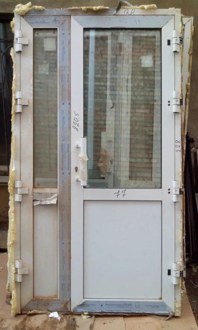 Лот: 11477763. Фото: 1. Пластиковая дверь 4. Двери входные