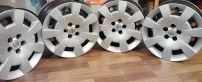 Лот: 5423995. Фото: 1. Оригинальные колпаки Toyota. Колпаки