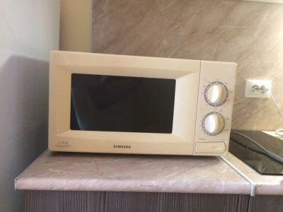 Лот: 9625721. Фото: 1. Микроволновая печь. Микроволновки, мини-печи