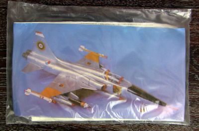 Лот: 20006274. Фото: 1. Сборная модель самолёта "F-5E... Игрушки