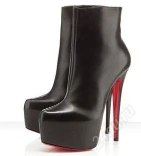Лот: 1906980. Фото: 1. Ботильоны Christian Louboutin. Ботильоны, полусапожки