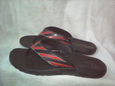 Лот: 9433832. Фото: 1. сланцы черные,р-42,б/у. Шлепанцы, сланцы