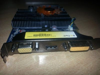 Лот: 3910885. Фото: 1. Продам видео карту Geforce Zotac... Видеокарты