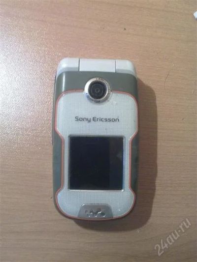 Лот: 999538. Фото: 1. sony ericsson w710i !!! с рубля... Кнопочные мобильные телефоны