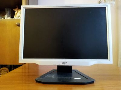 Лот: 18396300. Фото: 1. Монитор 19" ACER X191W. ЖК-мониторы