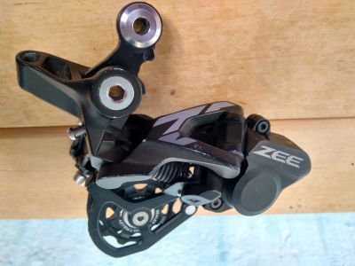 Лот: 14526658. Фото: 1. Задний переключатель Shimano Zee... Запчасти