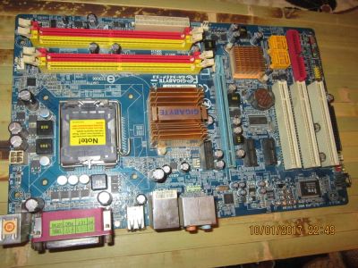 Лот: 8867712. Фото: 1. Материнская плата Gigabyte GA-945p-s3... Материнские платы
