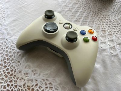 Лот: 25576724. Фото: 1. Стик, джойстик Xbox 360 беспроводной... Рули, джойстики